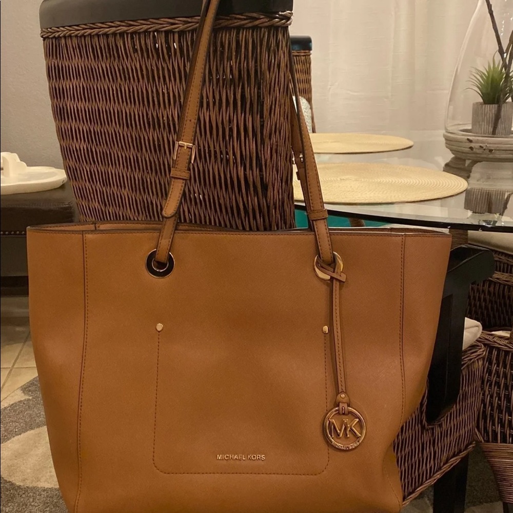 Michael Kors tote